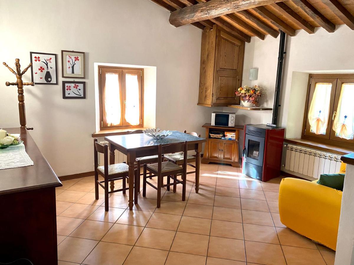Il Casale Di Rolando Apartment Castiglione di Garfagnana Bagian luar foto